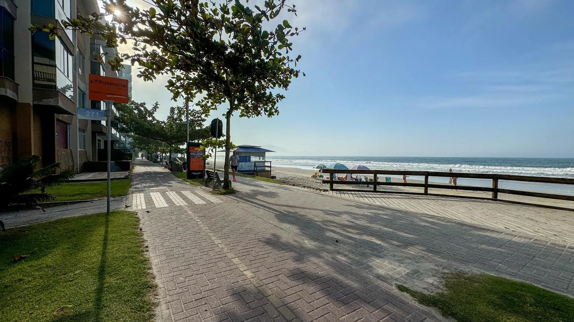 Pe Na Areia 30 Passos Do Mar Apto 101 ايتابيما